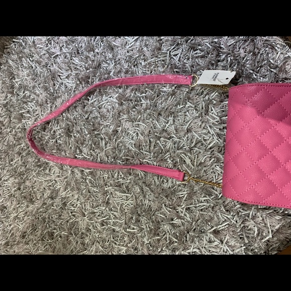 Pink purse - Picture 2 of 3